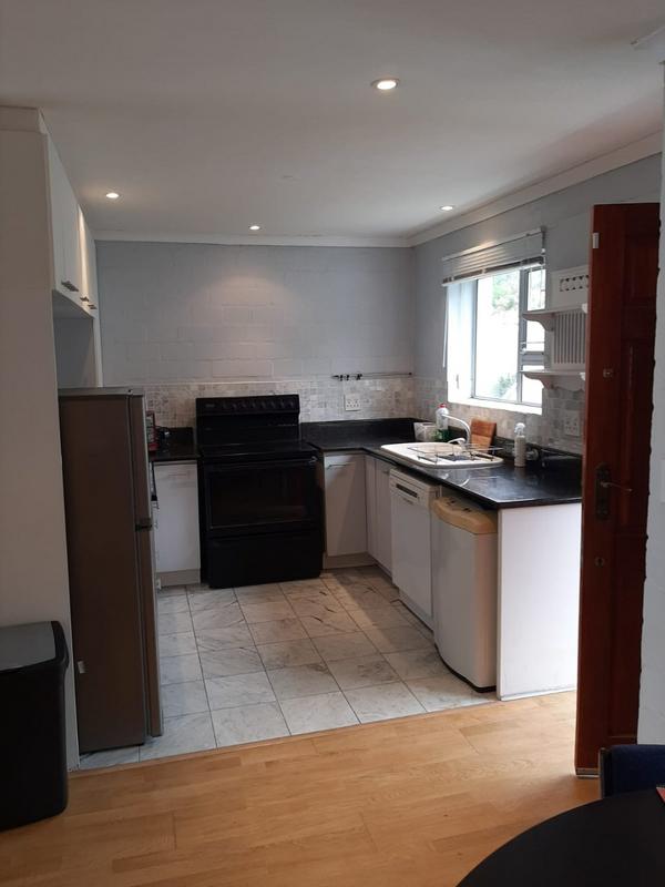 To Let 1 Bedroom Property for Rent in Simons Town Western Cape